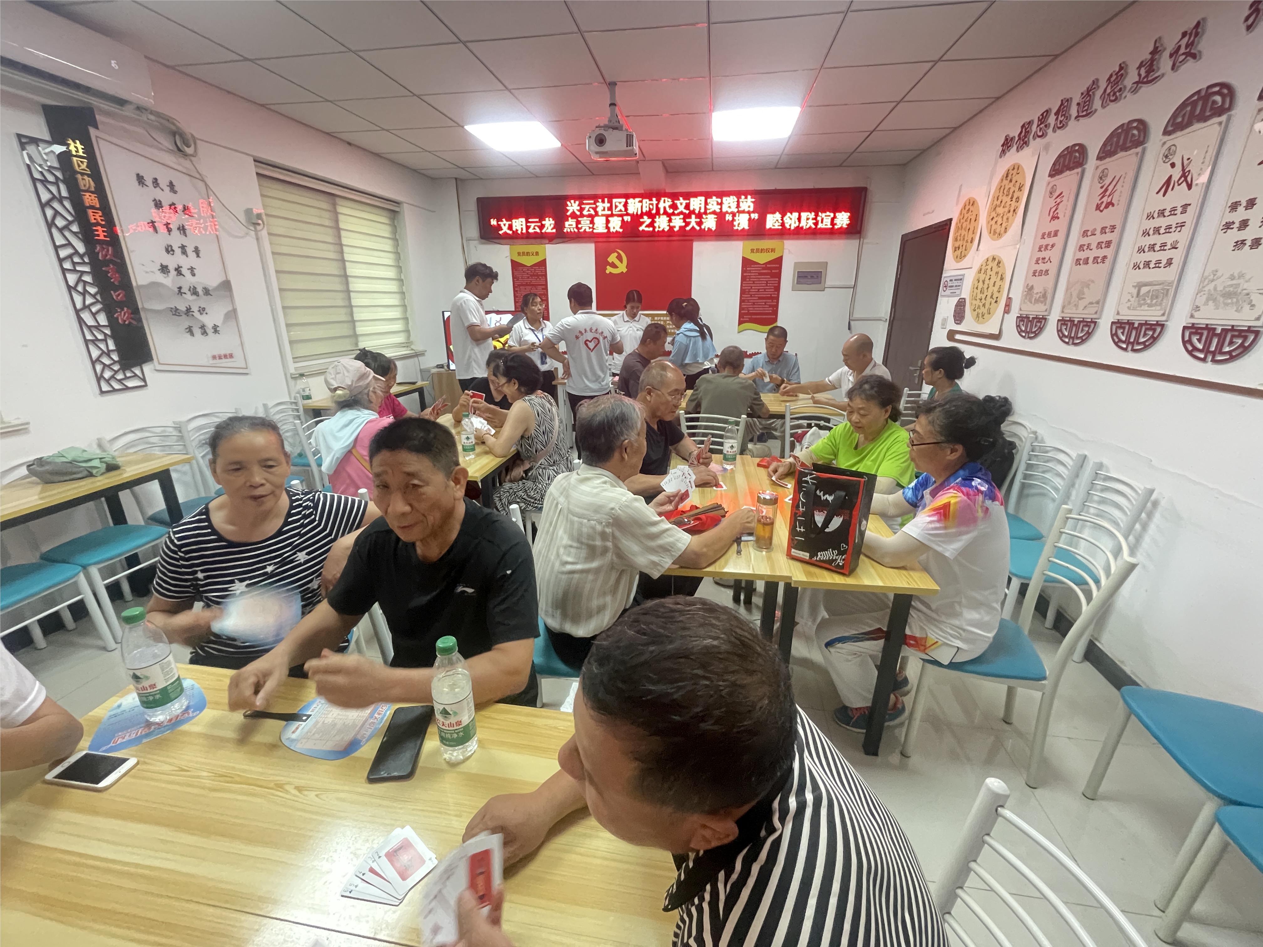 联谊赛展现和谐氛围,友谊第一 联谊赛展现和谐氛围,友谊第一