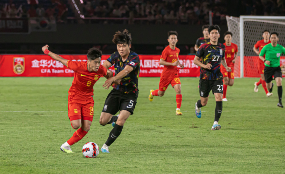 包含国际足球赛事上中国队员尽显实力展现风采的词条 包含国际足球赛事上中国队员尽显实力展现风采的词条