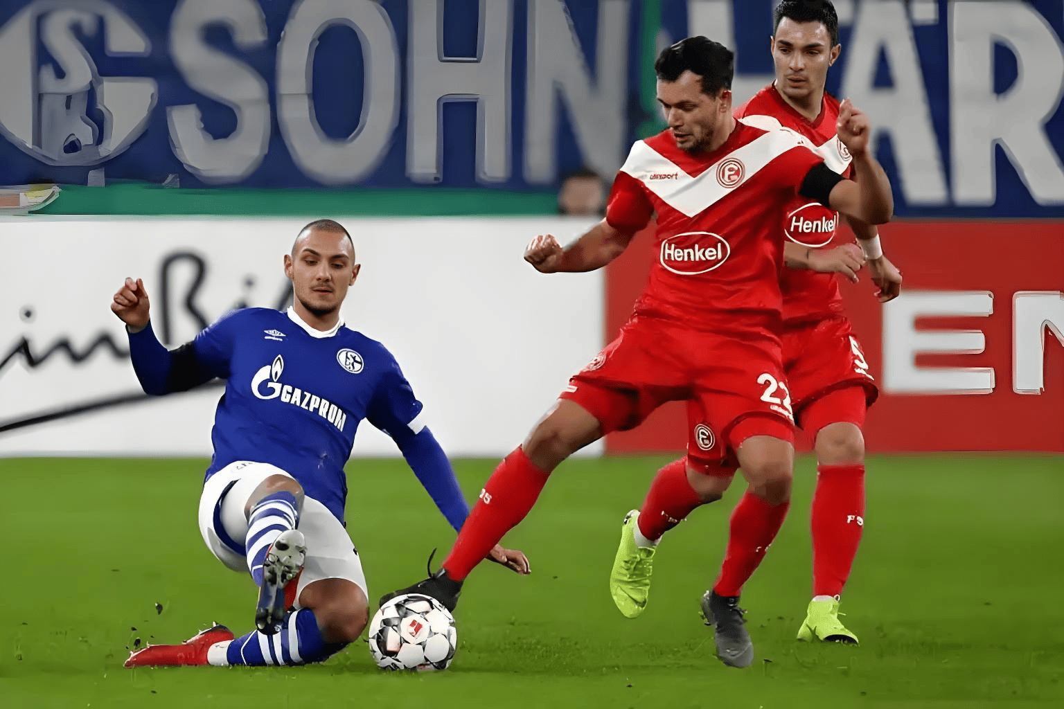 关于神奇一击!门兴格拉德巴赫主场逆转科隆的信息 关于神奇一击!门兴格拉德巴赫主场逆转科隆的信息