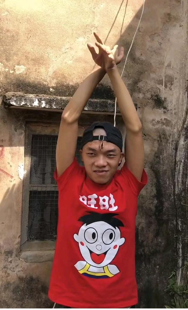 南边英雄浴火重生，赢得万众瞩目的简单介绍