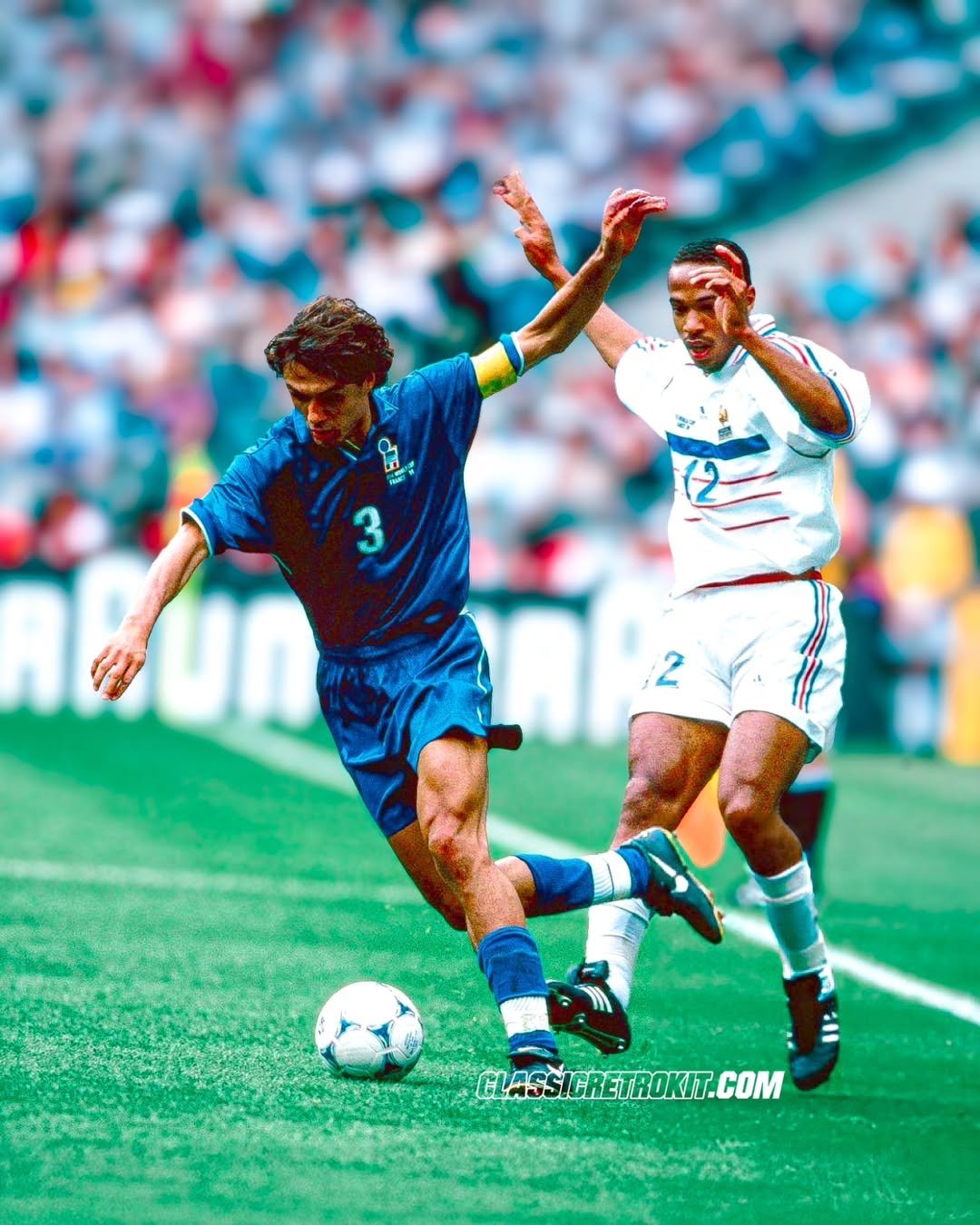 法国女足在北美洲杯半决赛中惜败于墨西哥，止步四强