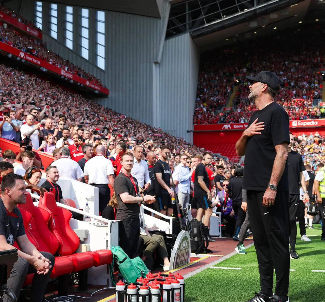 部分球员染病隔离,湖人队备战未来赛事 部分球员染病隔离,湖人队备战未来赛事