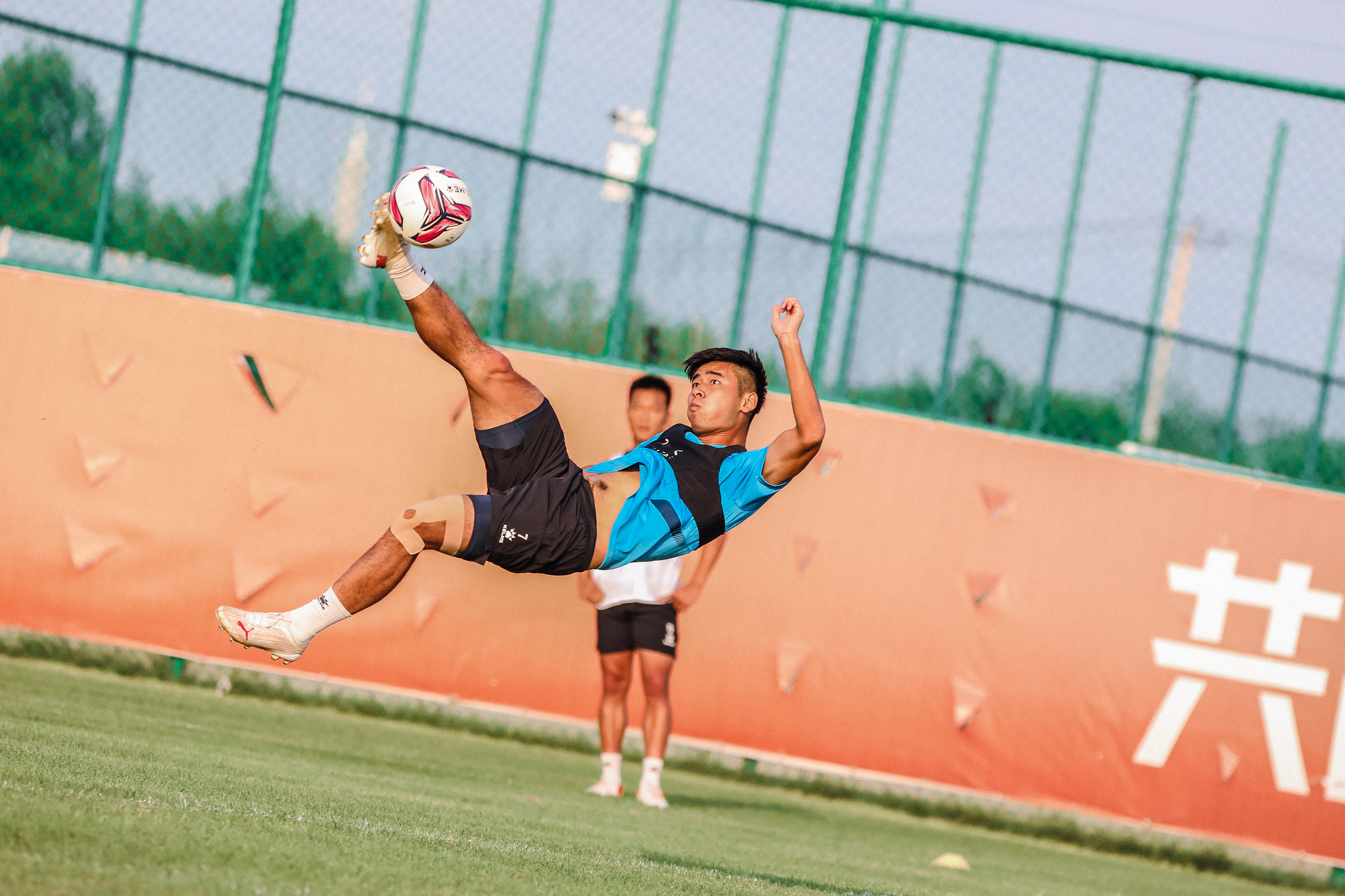 广州球队迎接挑战,誓夺好成绩 广州球队迎接挑战,誓夺好成绩