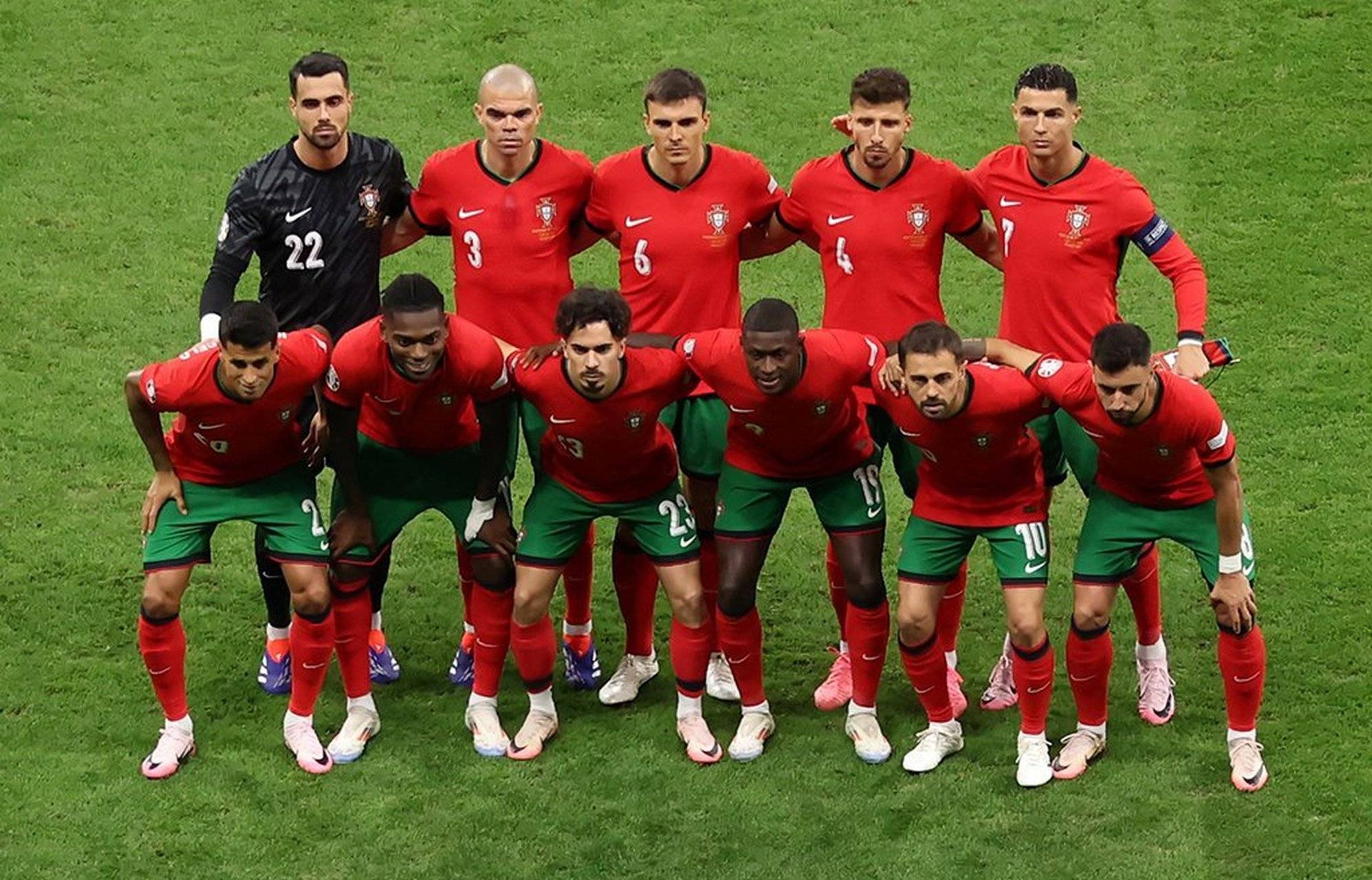 比利时与葡萄牙之间的较量，胜负难料