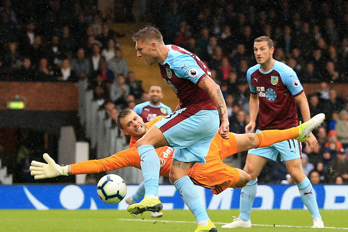 击败伯恩利，英超豪强崩盘