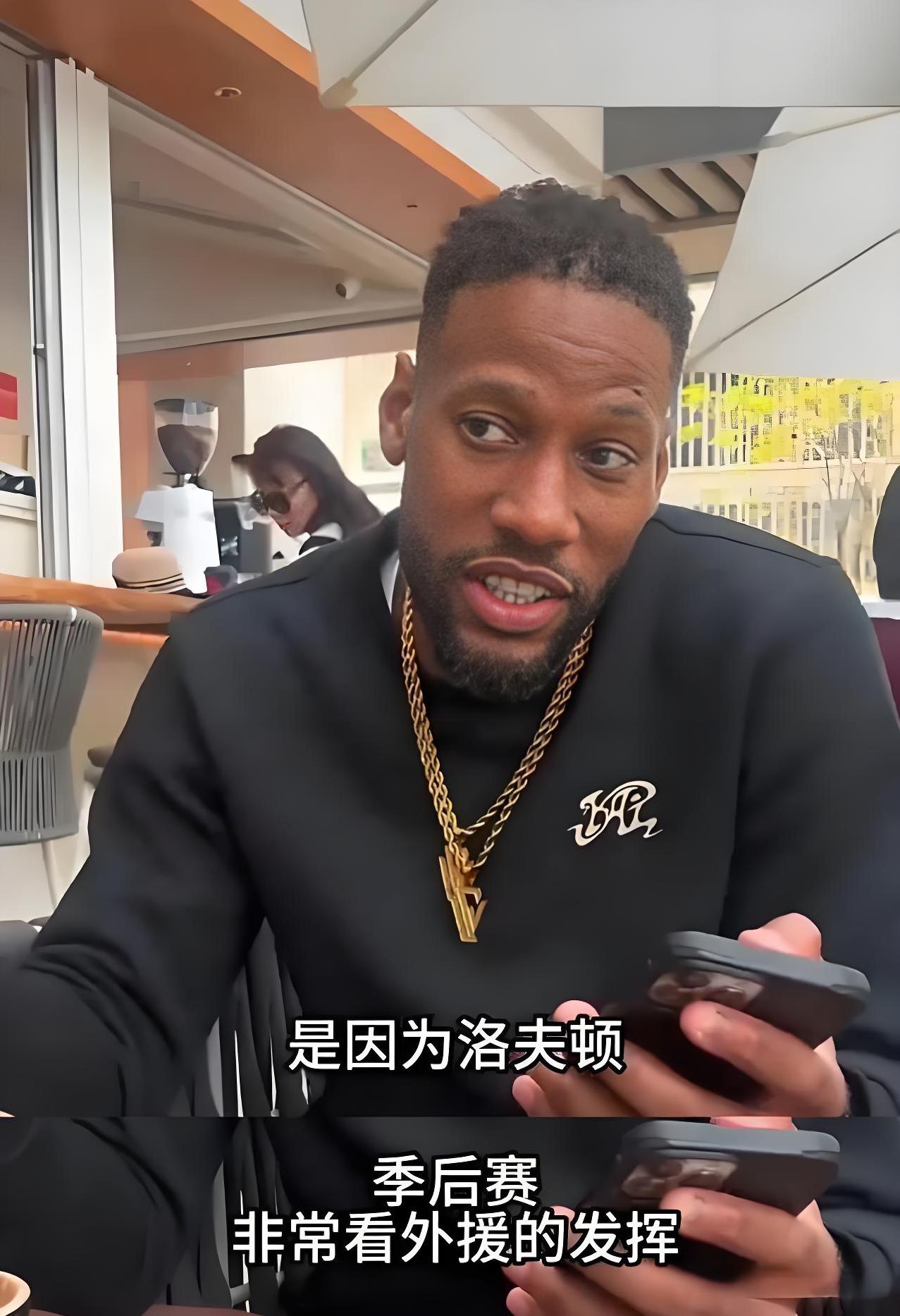 球队主帅评价球员表现超乎想象的亮眼 球队主帅评价球员表现超乎想象的亮眼