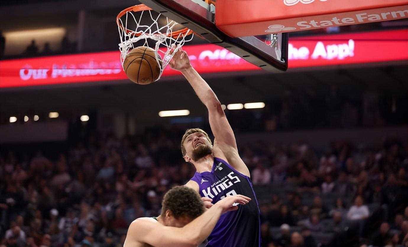 森林狼胜灰熊逆转，卡佩拉篮板大战埃尔南戈麦斯