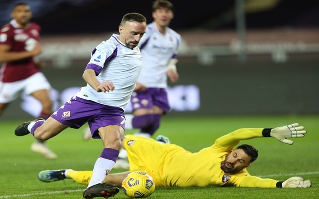 包含佛罗伦萨遭遇不利，状态下滑明显的词条