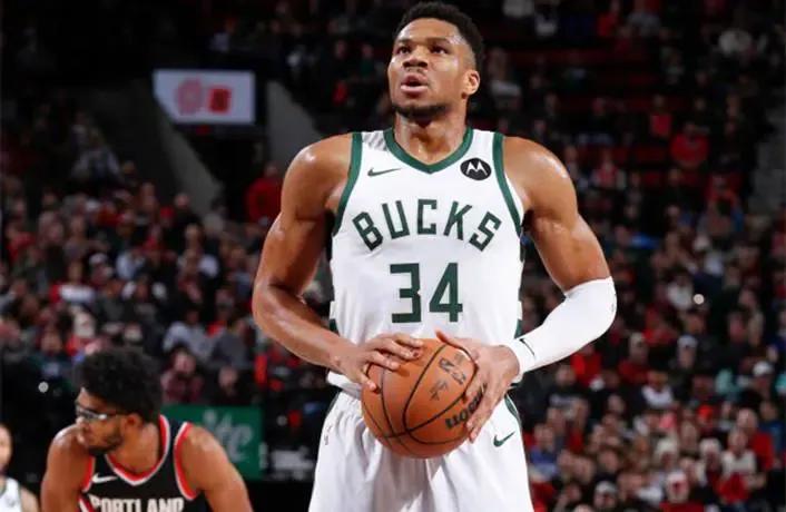 骑士惨遭雄鹿逆转，遭遇两连败