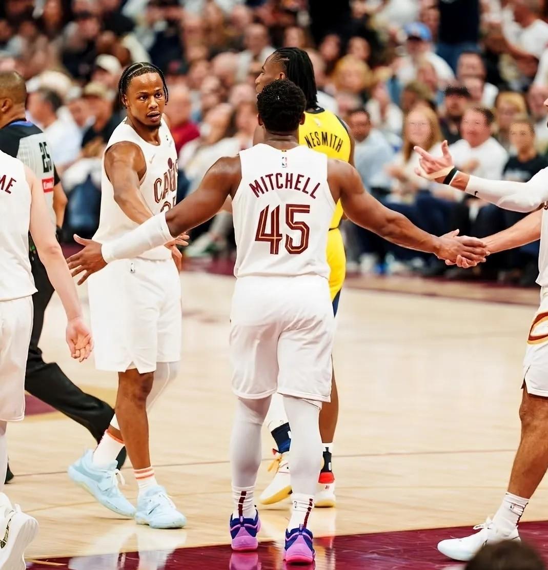 爵士绝杀步行者，继续领跑西部