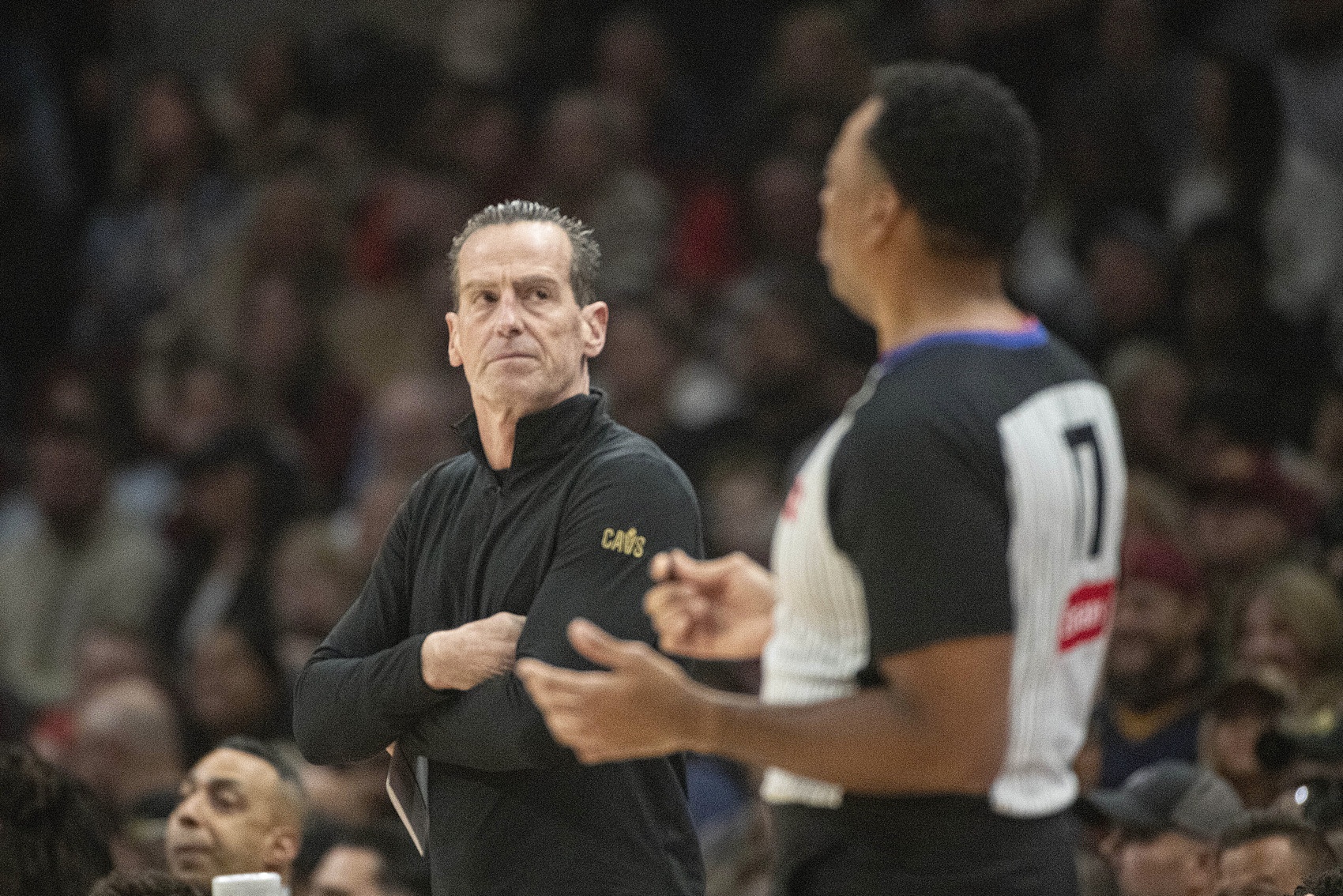 篮网惊险击败篮网,继续不败 篮网惊险击败篮网,继续不败