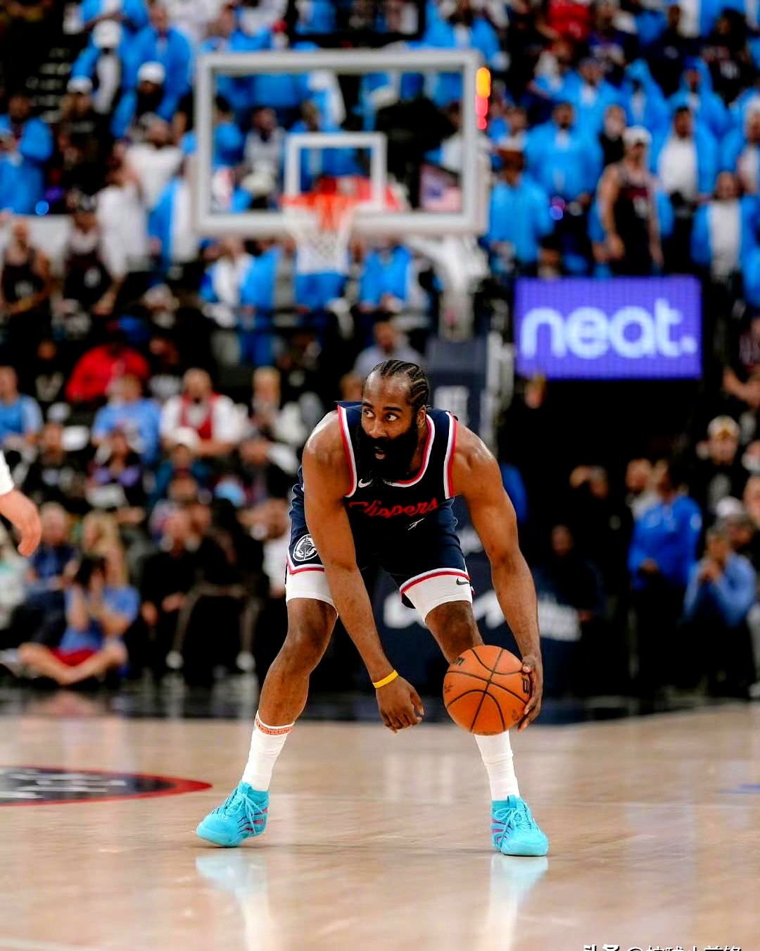 快船主场战胜掘金近期状态增的简单介绍 快船主场战胜掘金近期状态增的简单介绍