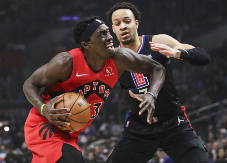 猛龙不敌尼克斯，西亚卡姆轰29+12