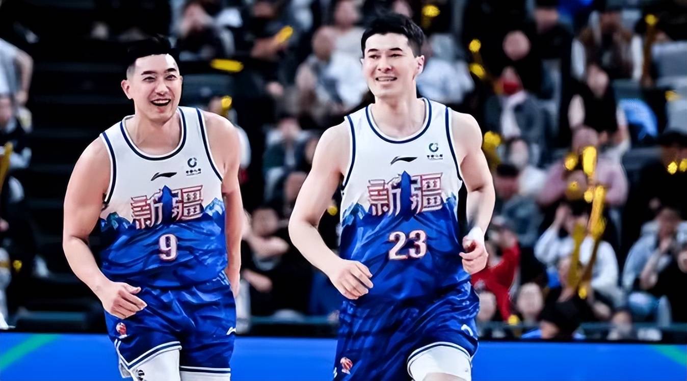 包含CBA季后赛首轮收官：山西、新疆晋级，广东、辽宁连胜晋级黑马闯入八强的词条