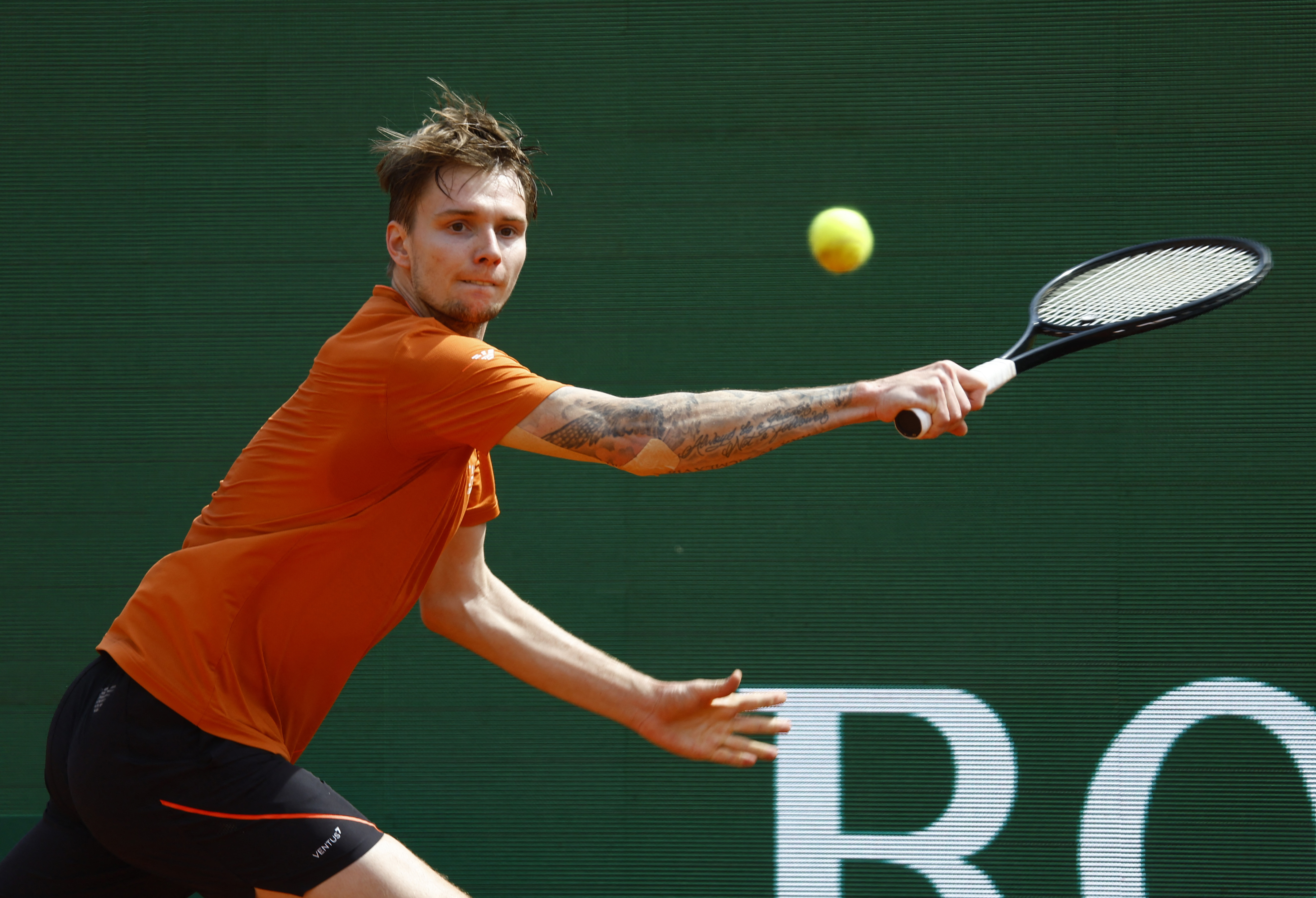 蒙特卡洛大师赛绝杀戴维斯杯，兹维列夫统治全场的简单介绍